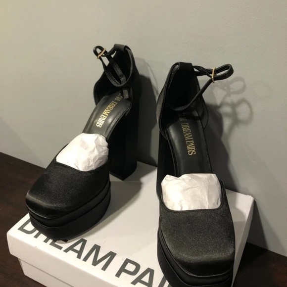 Saint Laurent Black Satin Heels with Ankle Strap - Picture 3 of 8